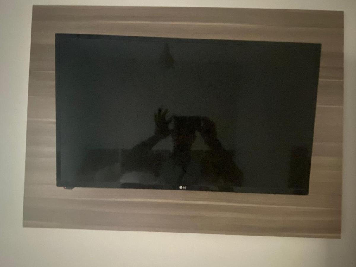 Hotel Quintino - Metro Se -Localizado No Coracao De Sao Paulo Proximo Ao Bras E 25 De Marco Com Estacionamento No Local Gratis Exteriör bild A 42" LG TV